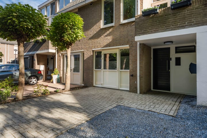 Tussenwoning te koop: Nieuwenbroek 14, Weert