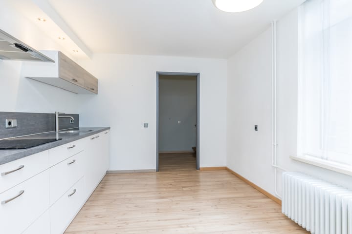 Tussenwoning te koop: Lemmender 110, Brunssum