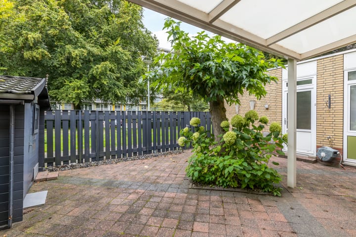 Tussenwoning te koop: Lemmender 110, Brunssum