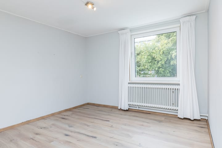 Tussenwoning te koop: Lemmender 110, Brunssum