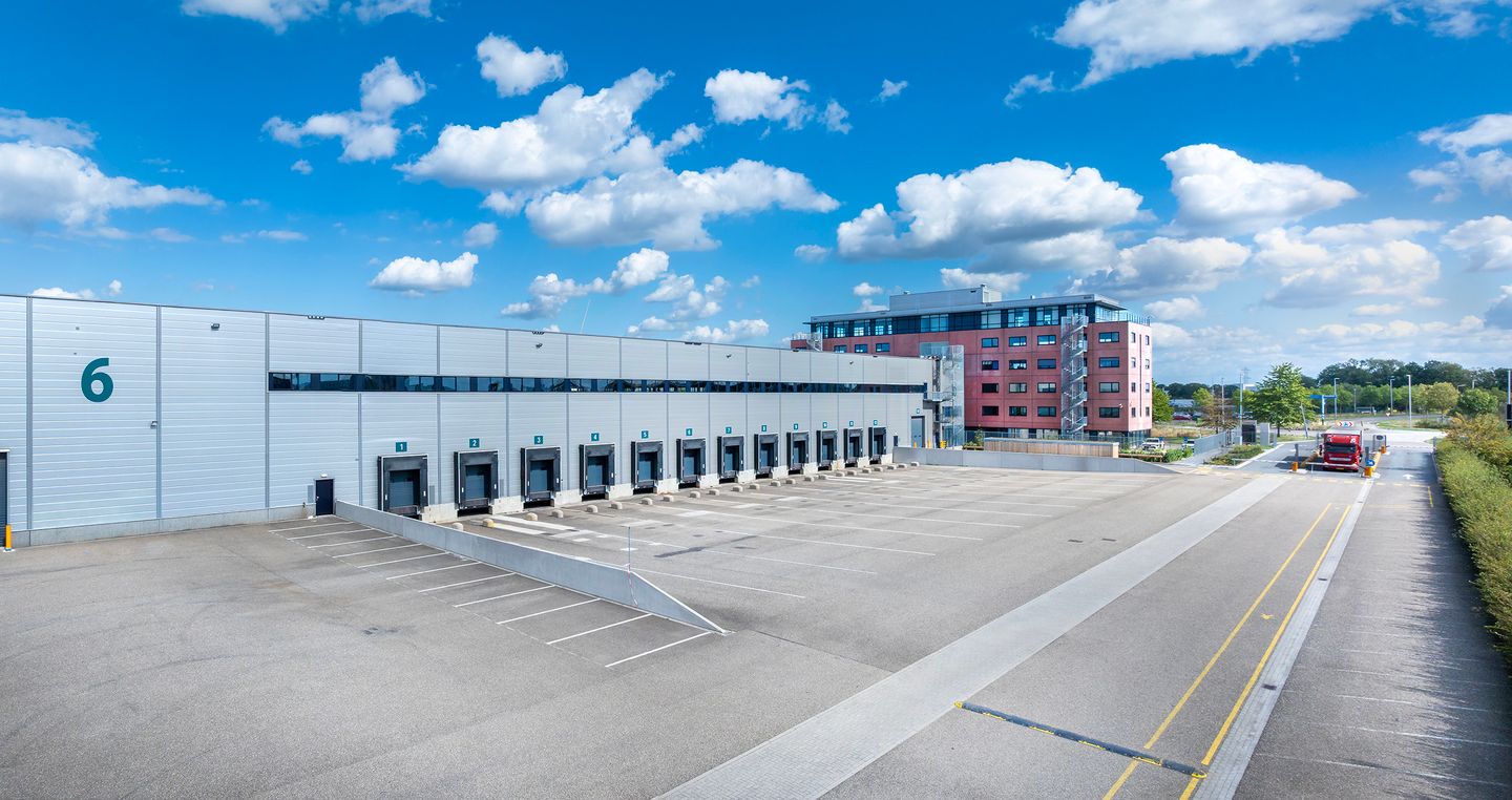 View photo 3 of Holtum-Noordweg 11