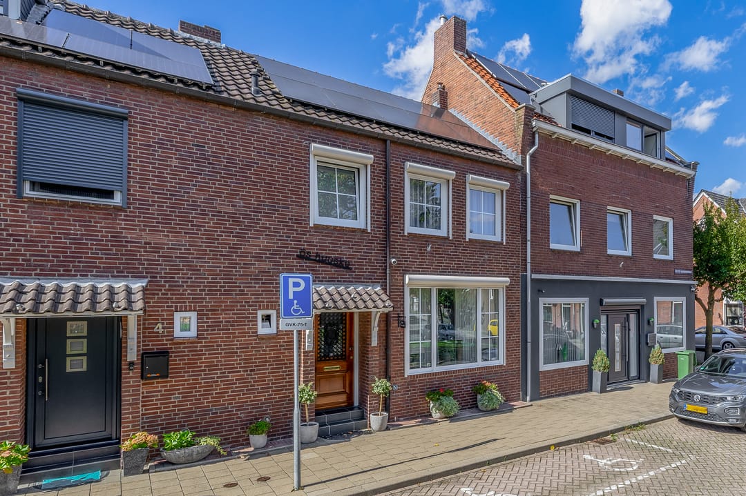 Photo 2 of Pastoor Goossensstraat 2
