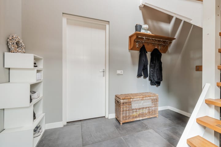 Twee-onder-één-kap te koop: Leenderweg 107, Valkenswaard