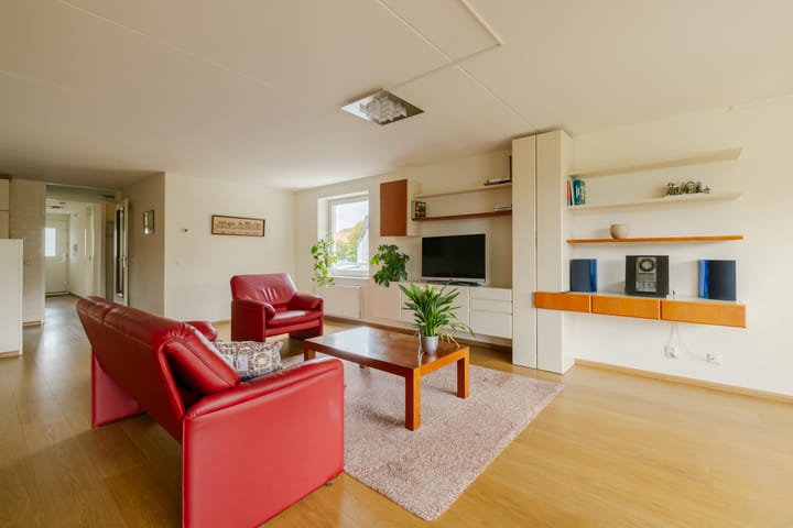Appartement te koop: Christina van Erphof 36, Haarlem
