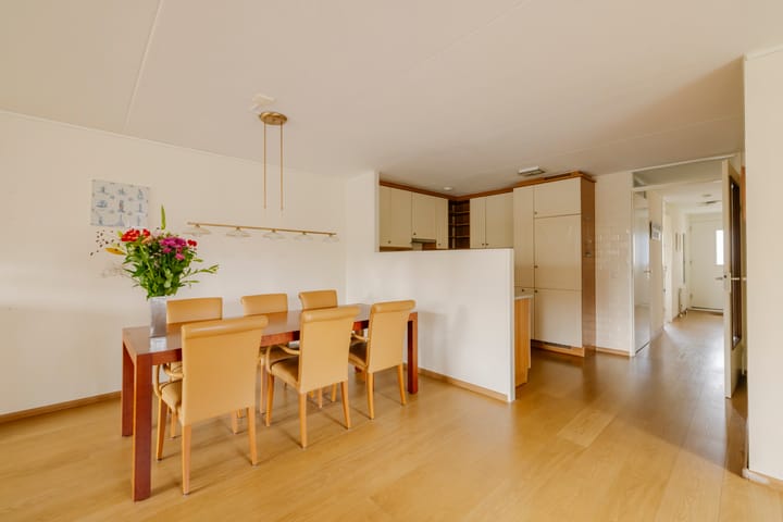 Appartement te koop: Christina van Erphof 36, Haarlem