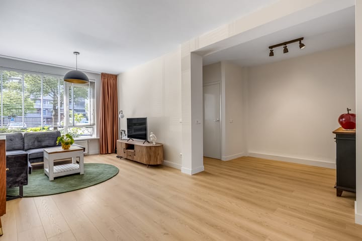 Tussenwoning te koop: Willem Marislaan 22, Ede