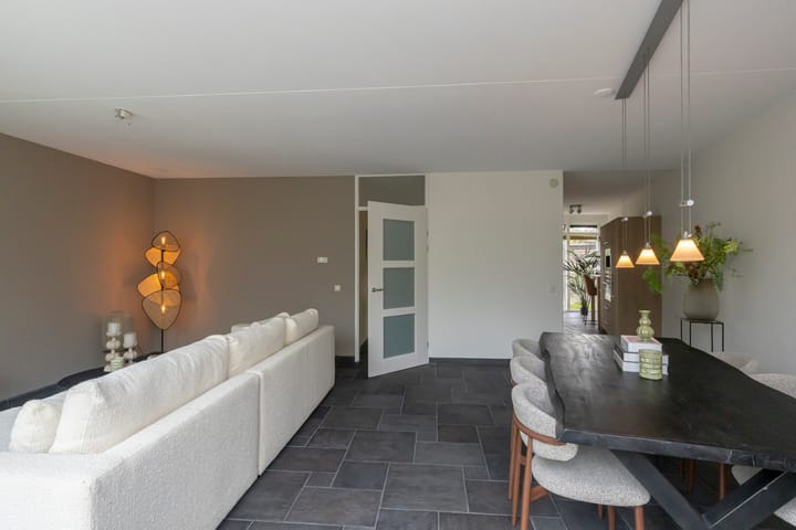 Tussenwoning te koop: Rieteiland 20, Rijswijk (Zh)