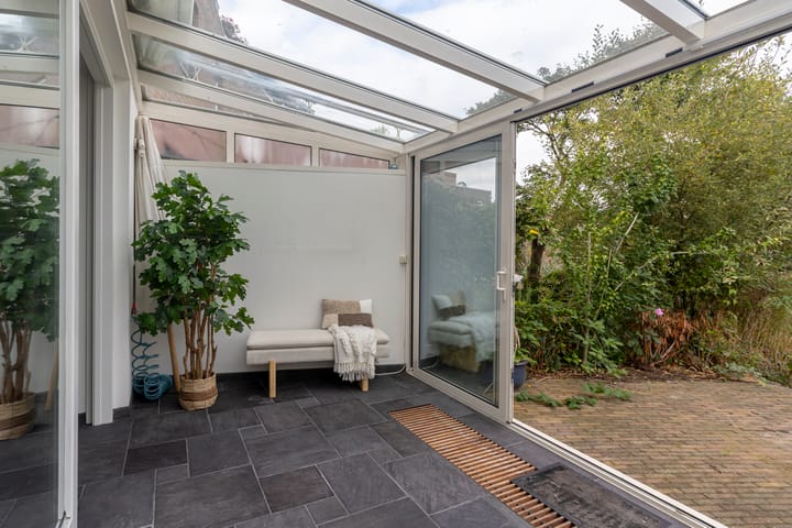 Tussenwoning te koop: Rieteiland 20, Rijswijk (Zh)