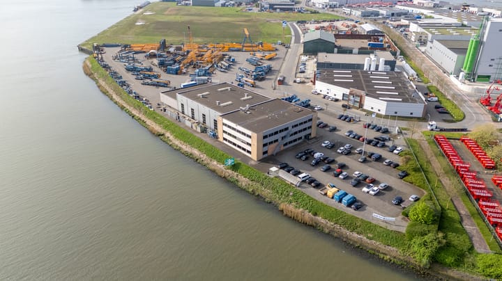 Pieter Hoebeeweg 99, Dordrecht