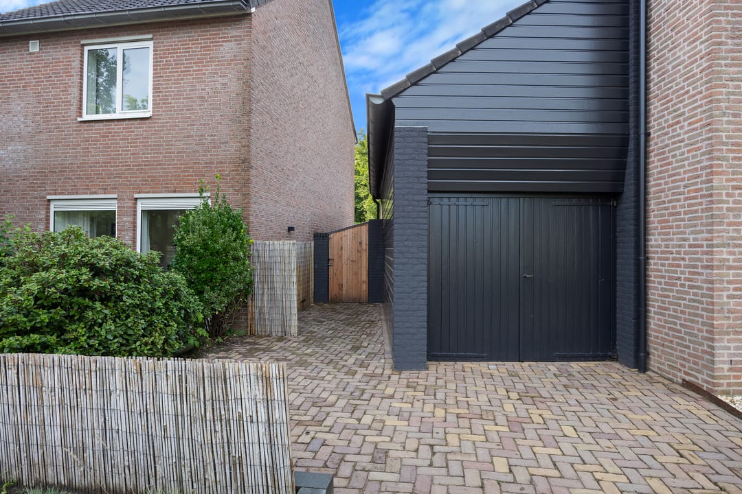 Photo 37 of Sweelinckstraat 103