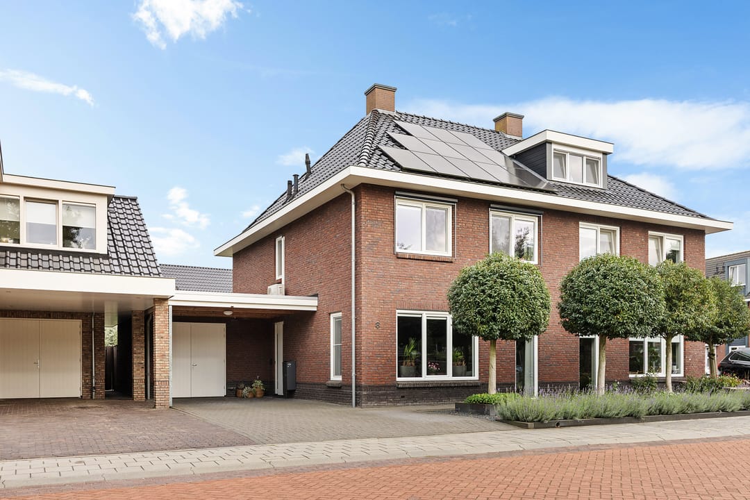 Foto 1 van Roseweert 8