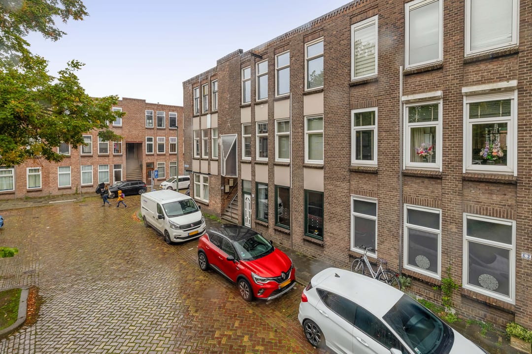 Photo 8 of Tollensstraat 64