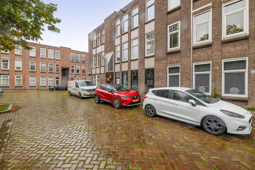 Photo 7 of Tollensstraat 64