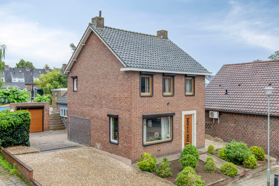 Photo 1 of Kroppestraat 10