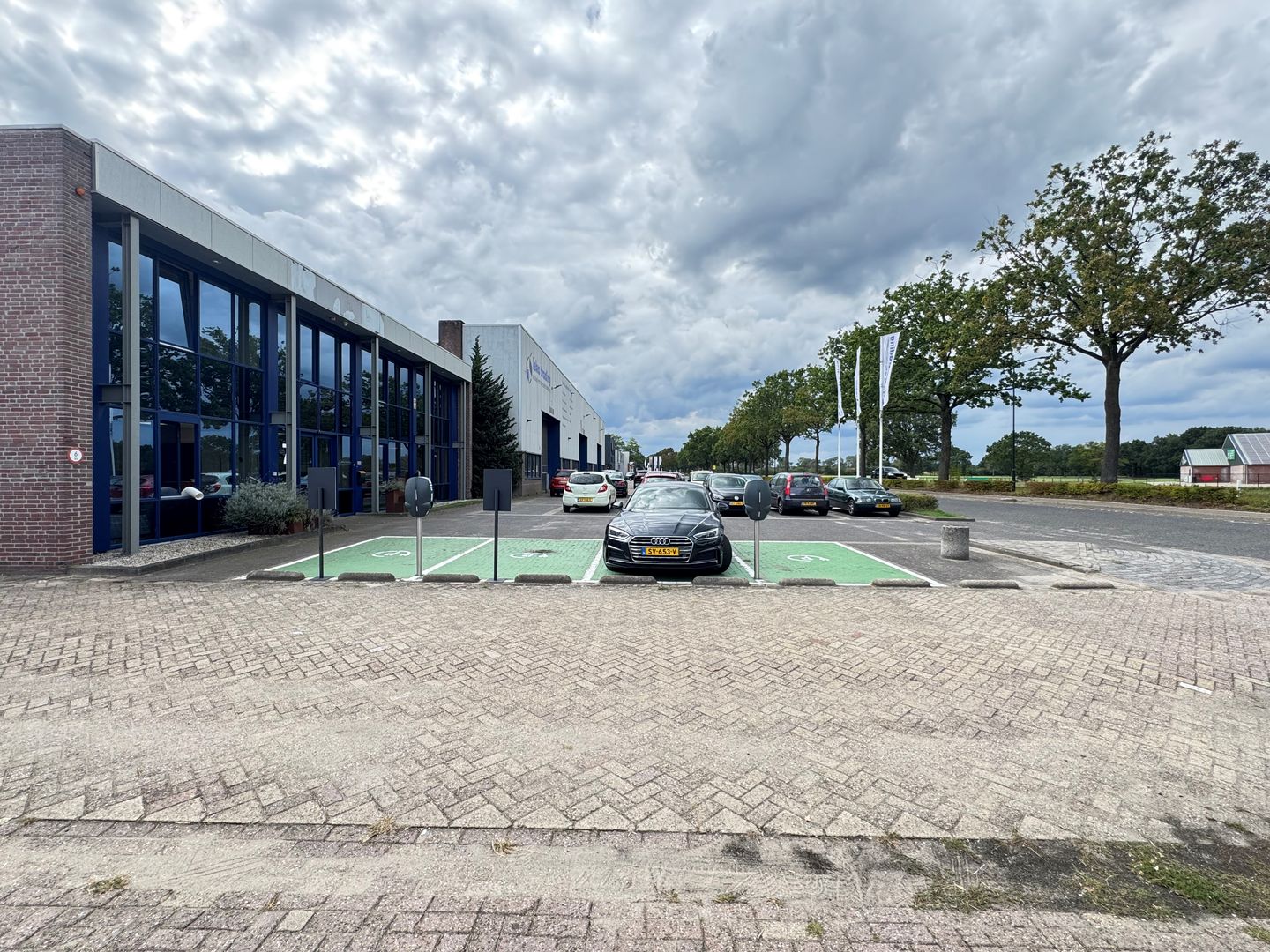 View photo 3 of Industrieweg 7