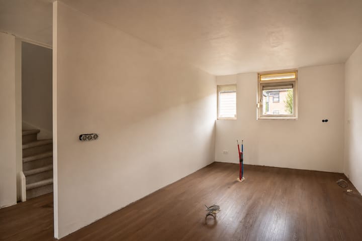Tussenwoning te koop: Narva 4, Leerdam