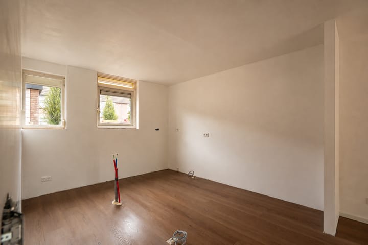 Tussenwoning te koop: Narva 4, Leerdam