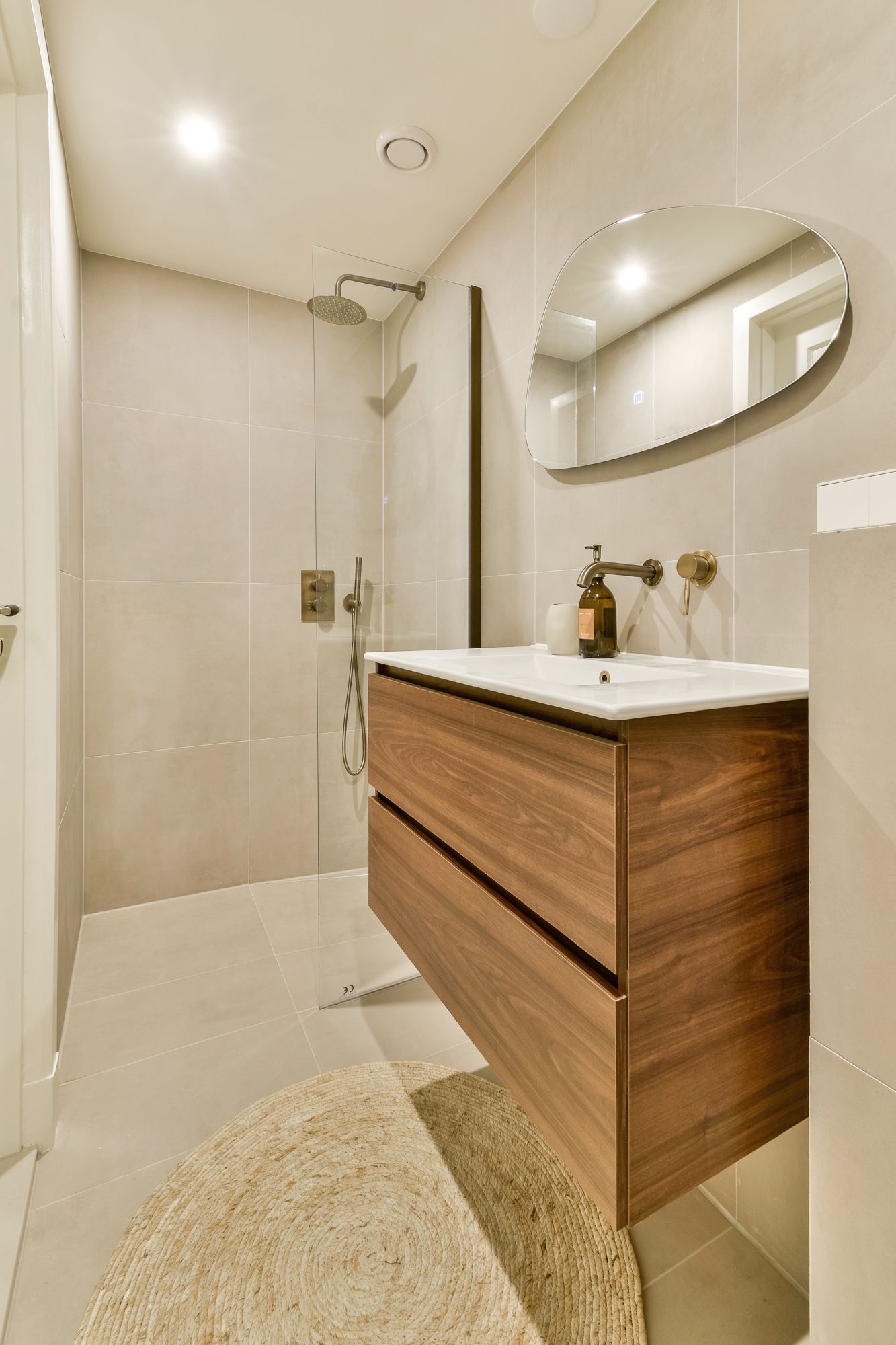 Photo 9 of Albert Cuypstraat 258-4A