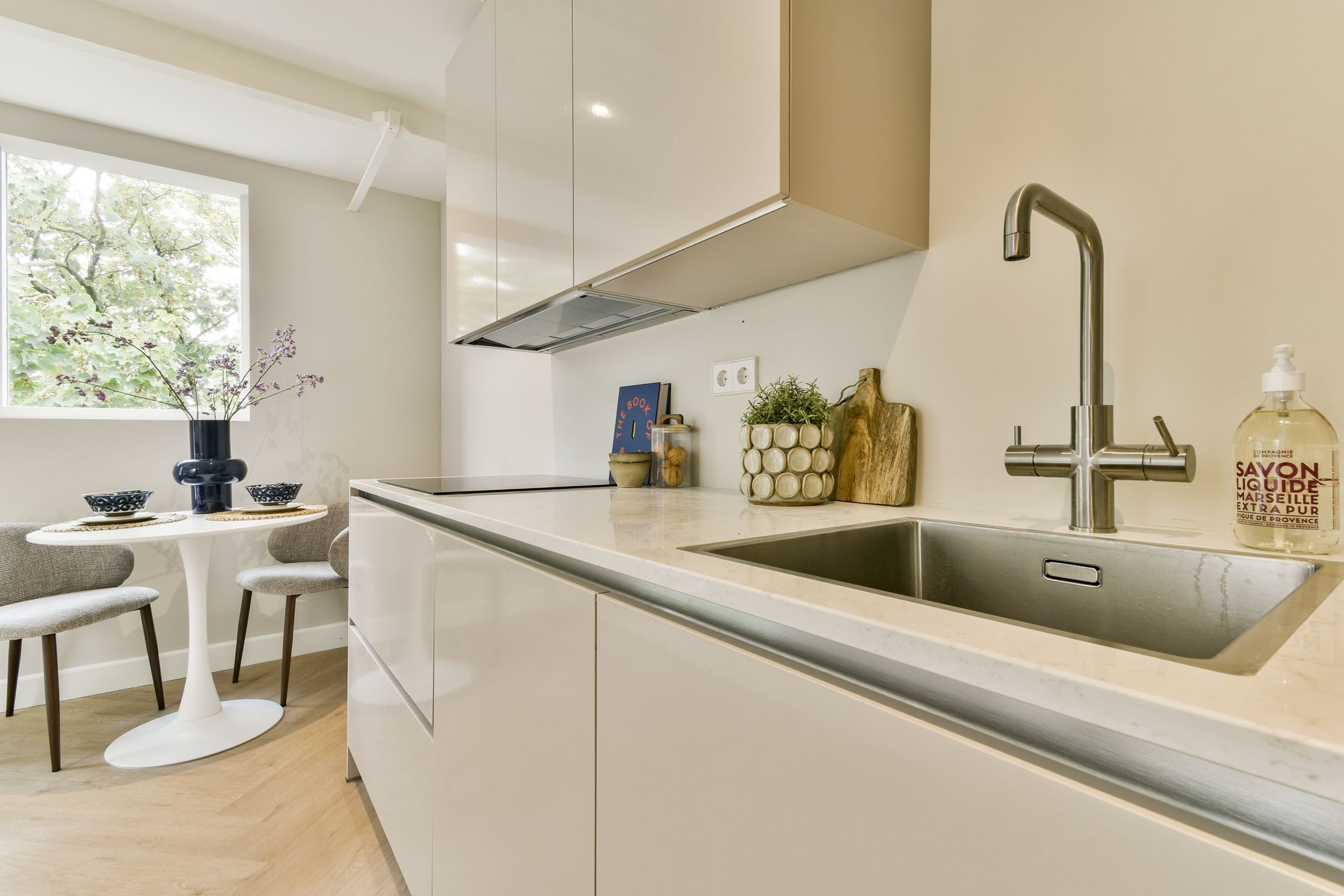 Photo 6 of Albert Cuypstraat 258-4A