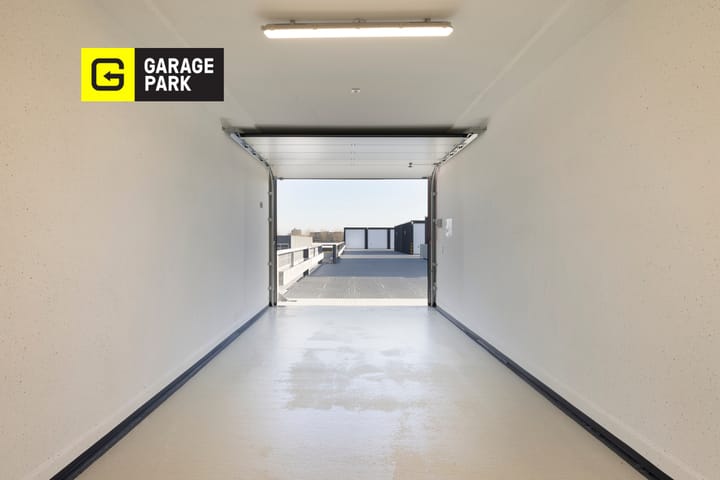 Foto 5 van GaragePark Hulst XXL