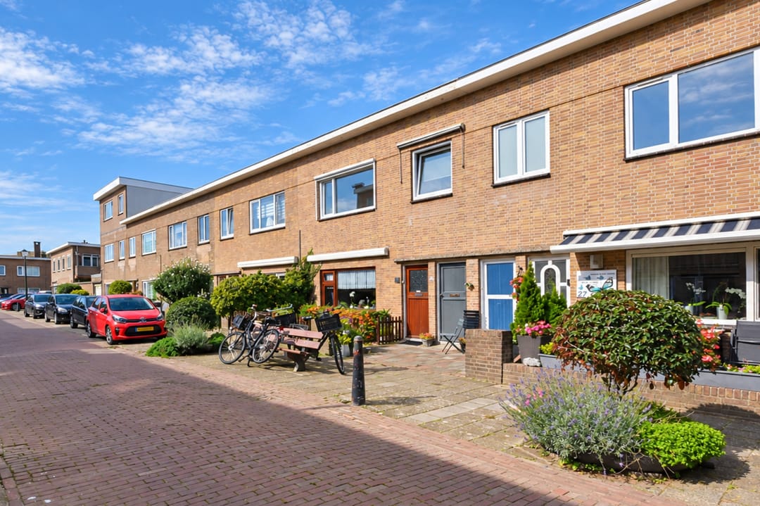 Photo 1 of Van Elburgstraat 25