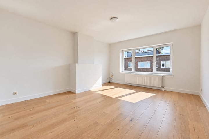 Foto 4 van Van Elburgstraat 25