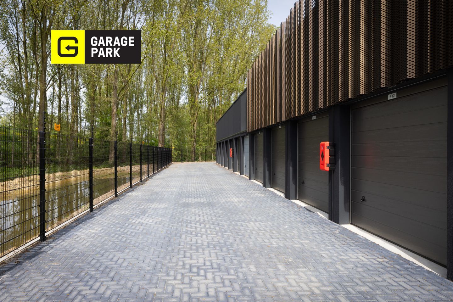 View photo 2 of Garagepark Nijmegen