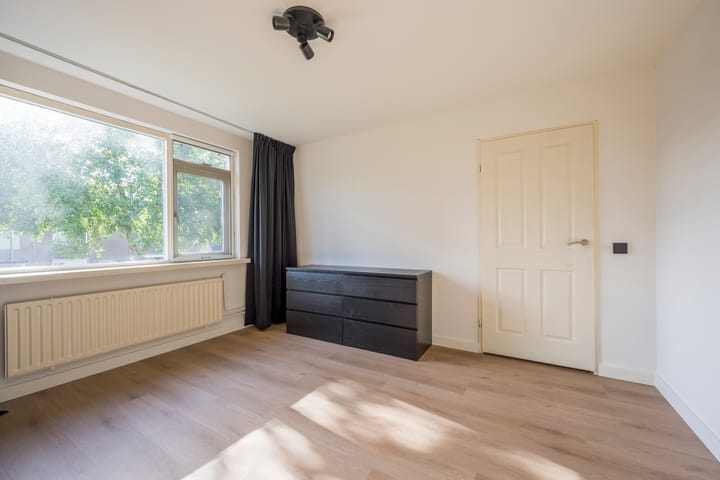 Tussenwoning te koop: Wouter Blomstraat 44, Nijkerkerveen