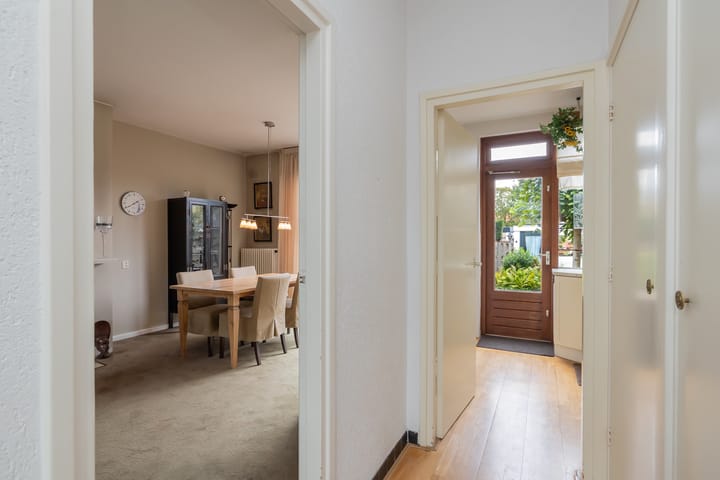 Tussenwoning te koop: Tulpenlaan 40, Bennebroek