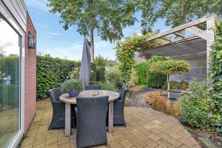 Tussenwoning te koop: Mussenhof 3, Schagen