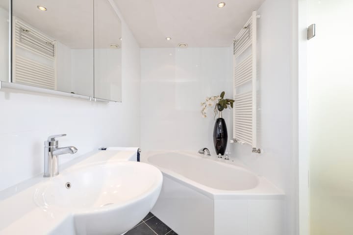 Tussenwoning te koop: Mussenhof 3, Schagen