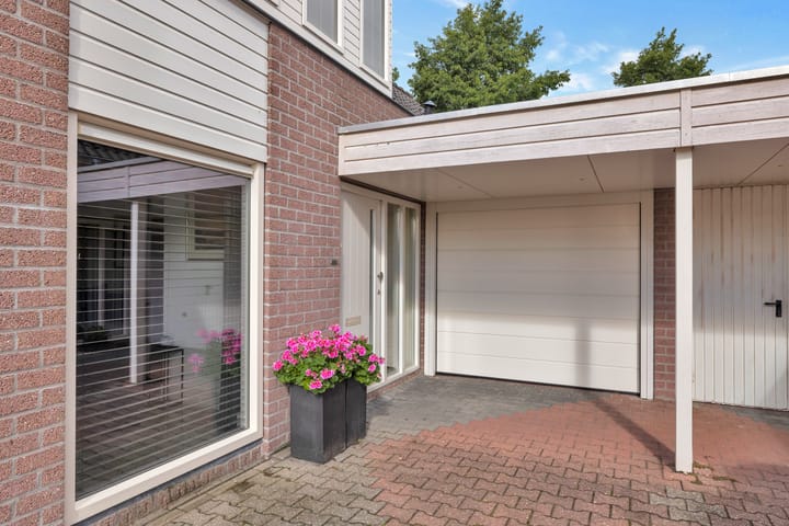Tussenwoning te koop: Mussenhof 3, Schagen