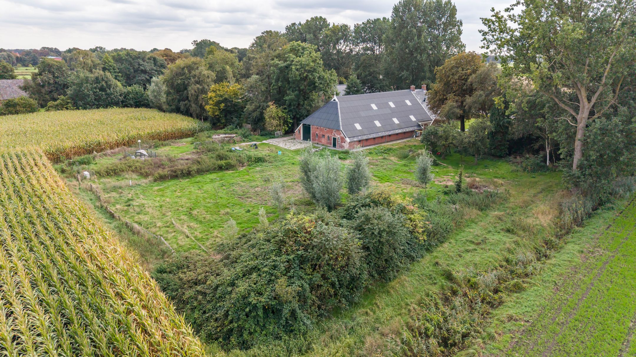 Foto 42 van Engelberterweg 19