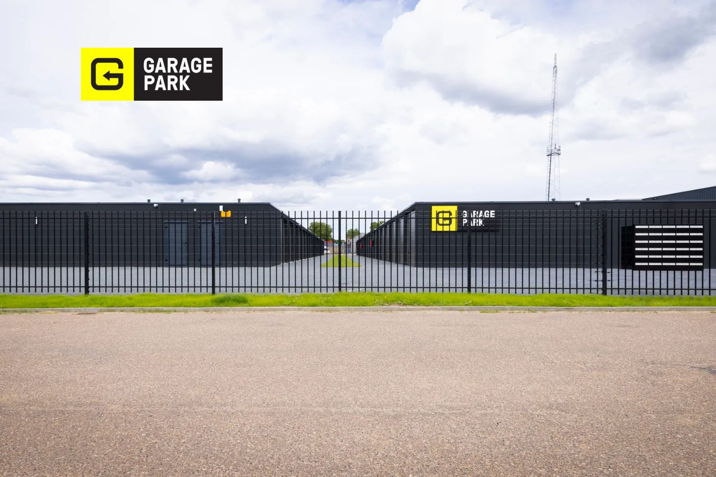 Bekijk foto 4 van GaragePark Sittard