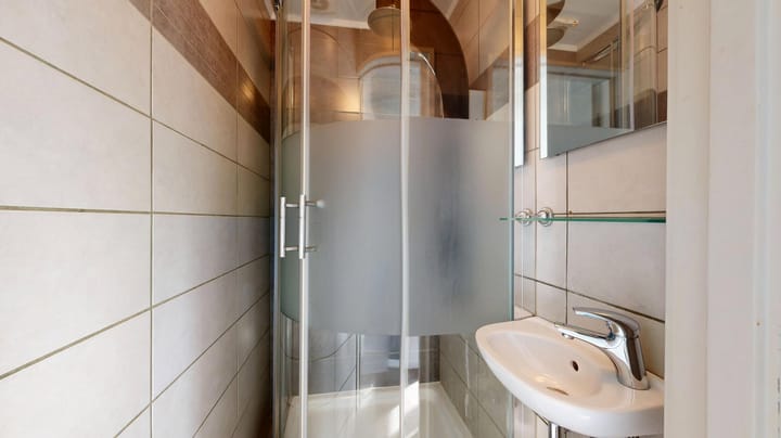 Tussenwoning te koop: Beneluxstraat 10, Landgraaf
