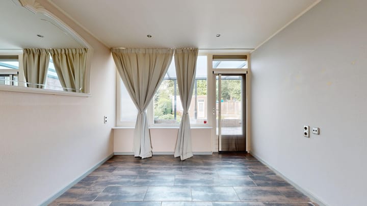 Tussenwoning te koop: Beneluxstraat 10, Landgraaf