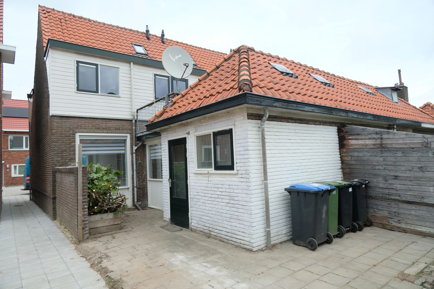 Foto 10 van Zonnebloemstraat 9