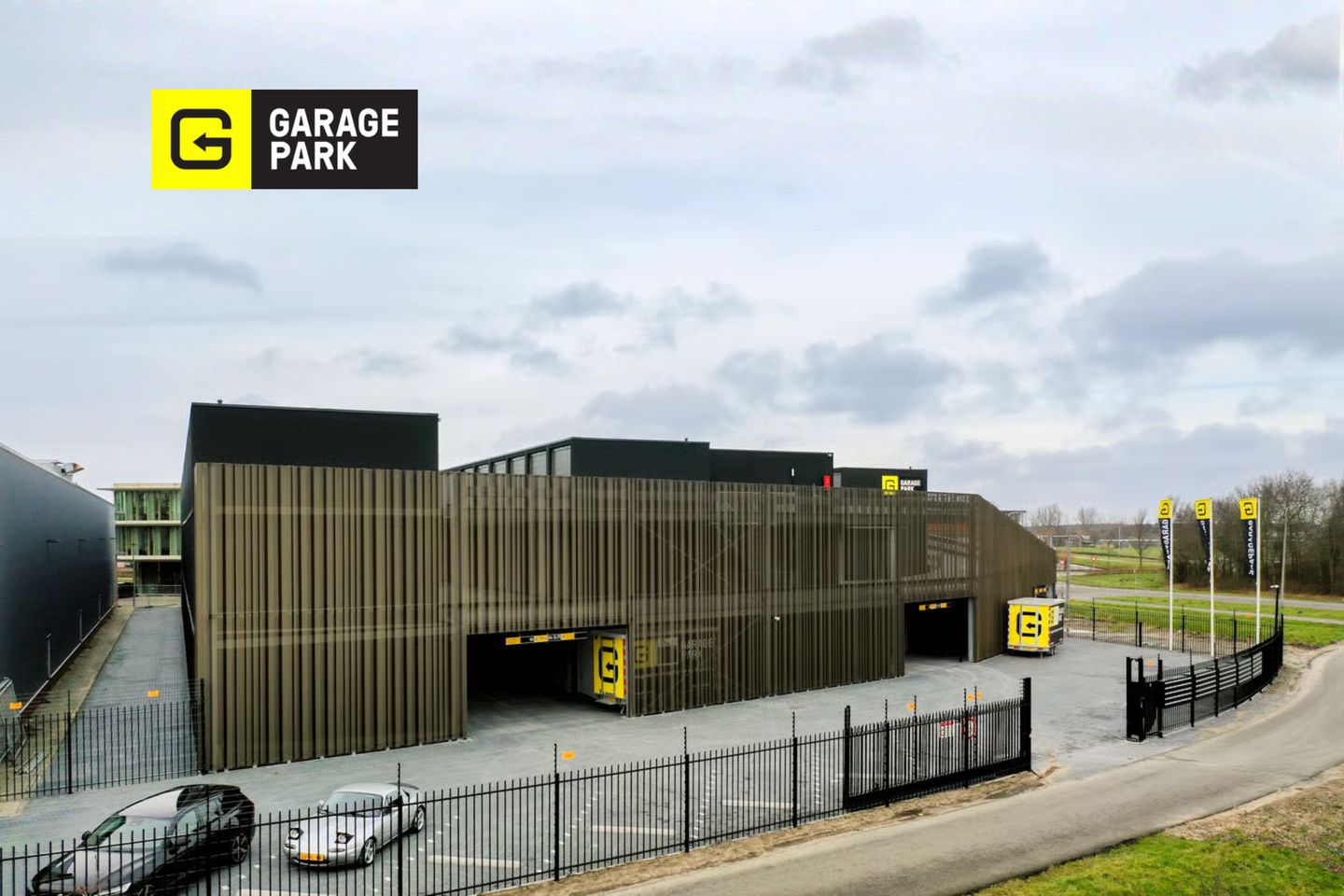 Bekijk foto 4 van GaragePark Noordwijk