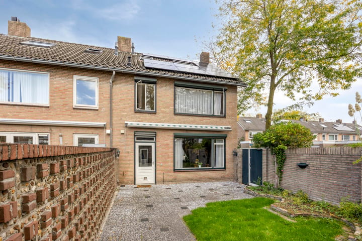Hoekwoning te koop: Hobbemastraat 13, Kaatsheuvel