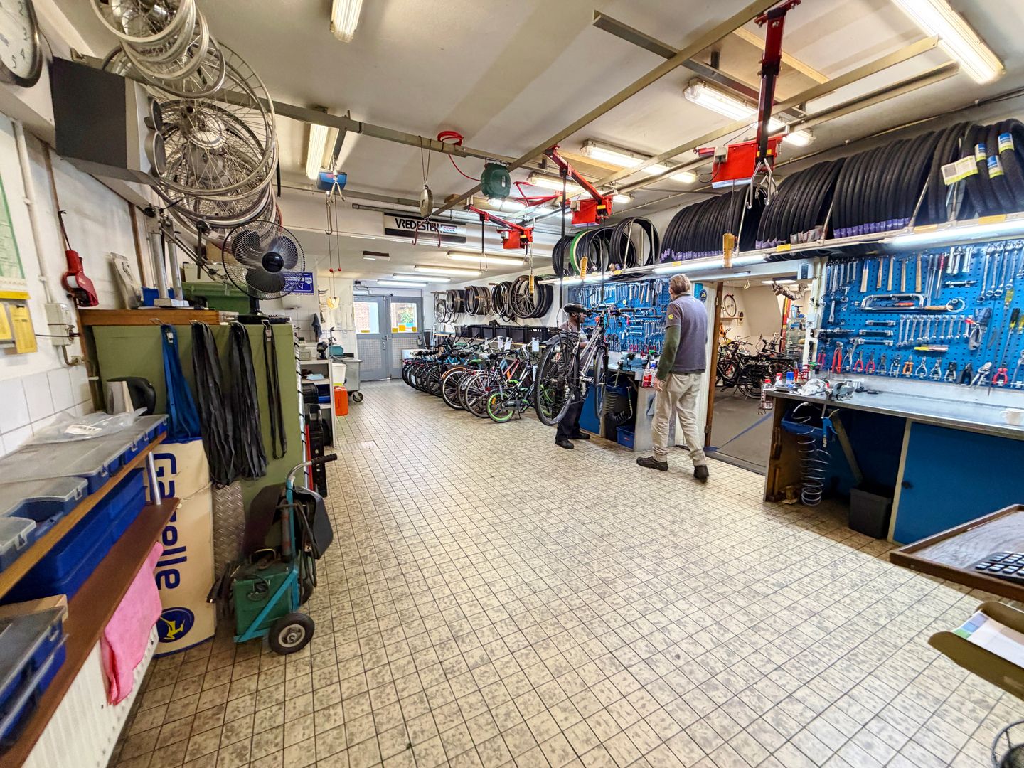 View photo 5 of Oude Ebbingestraat 81