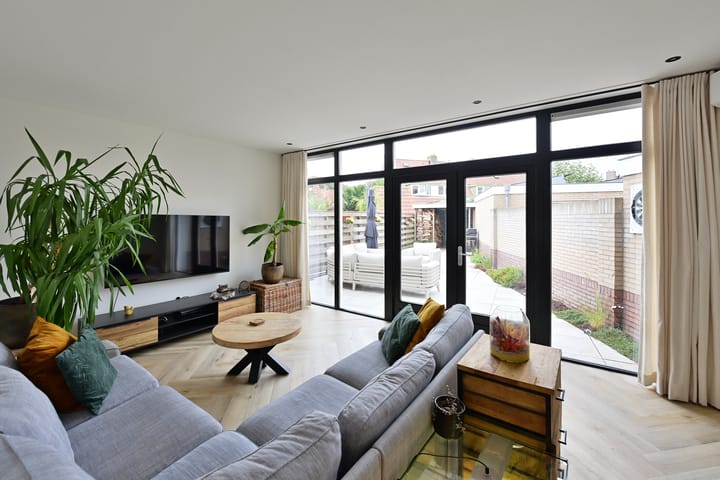 Hoekwoning te koop: Jan van der Heijdenstraat 224, Hilversum