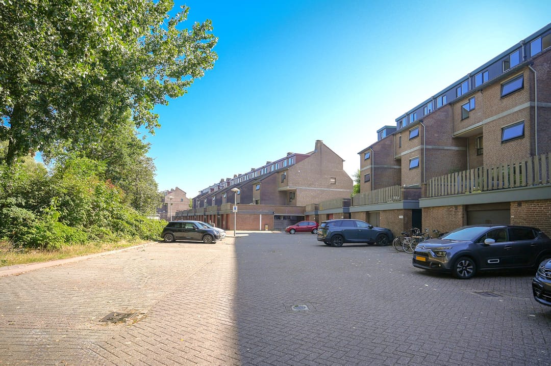 Foto 1 van Albert van Dalsumlaan 67