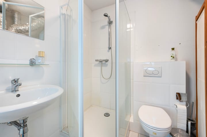 Tussenwoning te koop: Baarssingel 2, 'S-Gravenhage