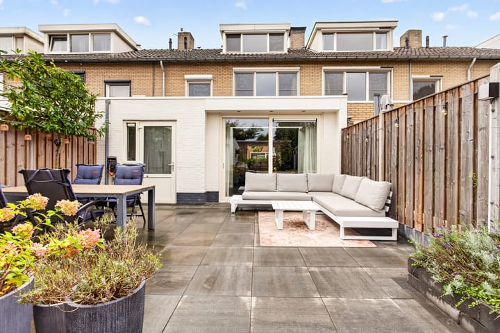 Tussenwoning te koop: Ericapad 8, Valkenswaard