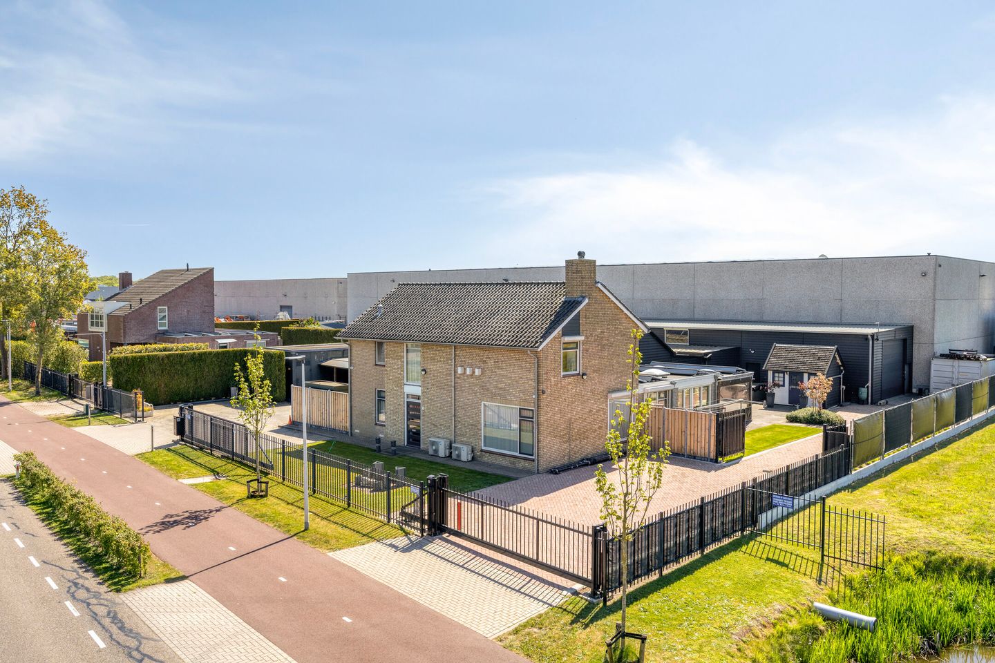 View photo 1 of Tuinbouwweg 30