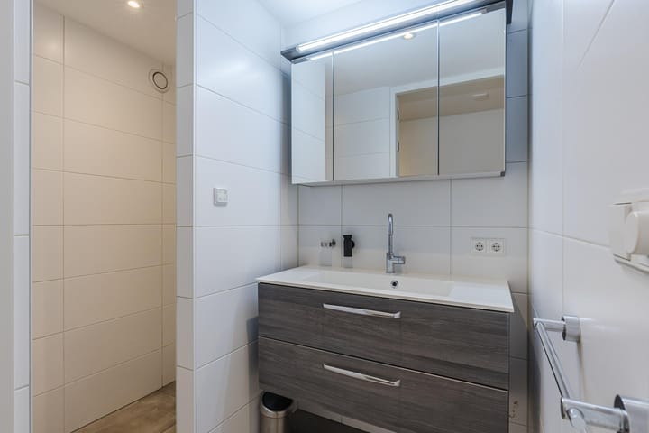 Vrijstaande woning te huur: Overtoom 194, Westzaan