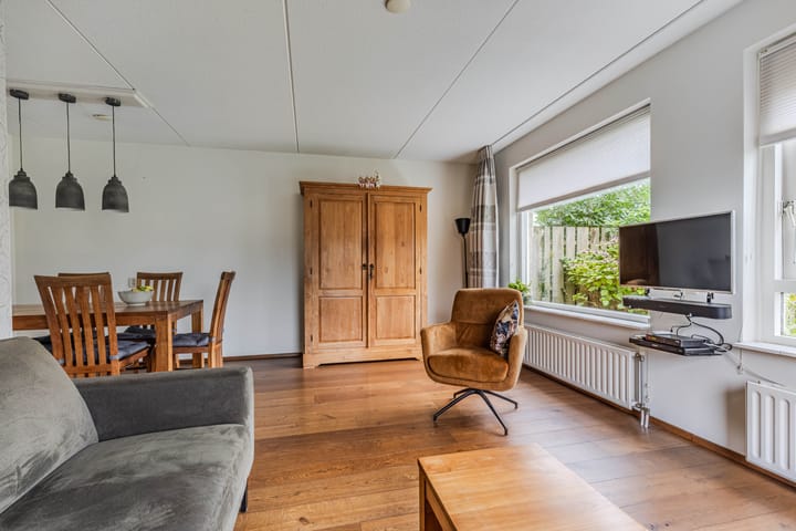 Twee-onder-één-kap te koop: Terpwei 6, Wjelsryp