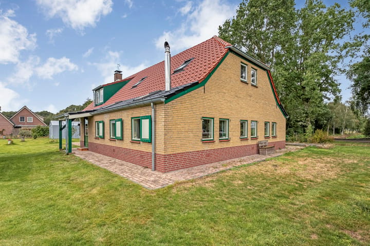 Vrijstaande woning te koop: Haarweg 8A, Tiendeveen (Gem. Hoogeveen)