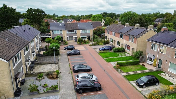 Hoekwoning te koop: De Vennen 51, Eenrum