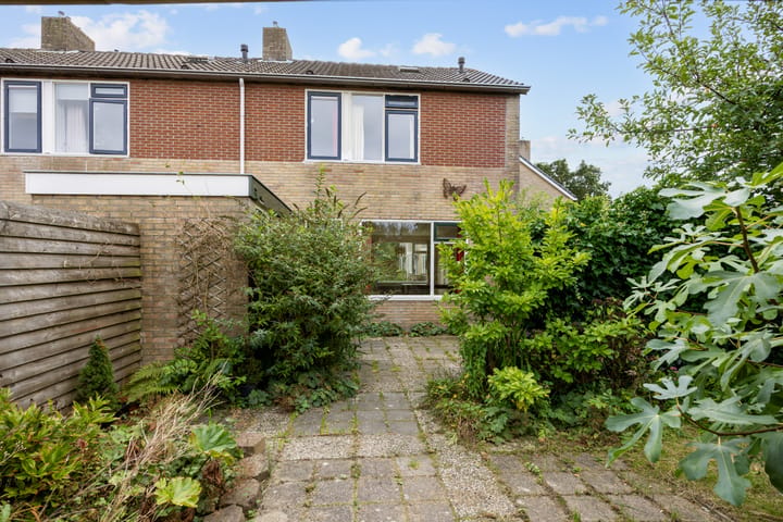 Hoekwoning te koop: De Vennen 51, Eenrum